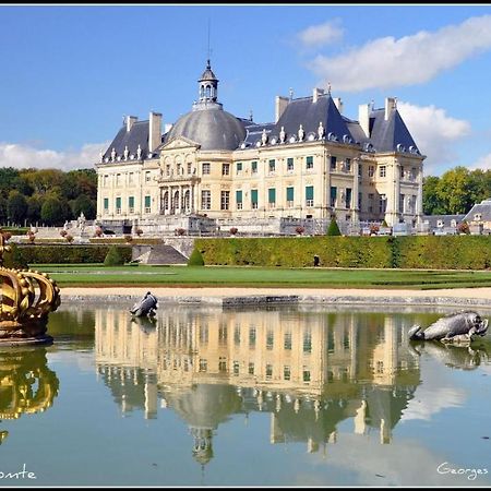 Studio Boheme Chic A Disney La Houssaye-en-Brie Екстериор снимка